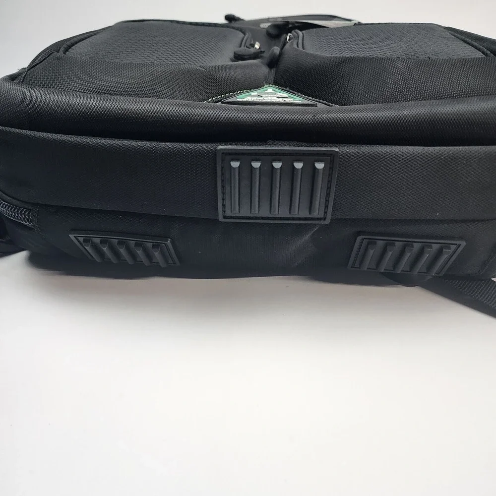 Mobile Edge ScanFast Checkpoint Friendly Backpack 2.0 for 17